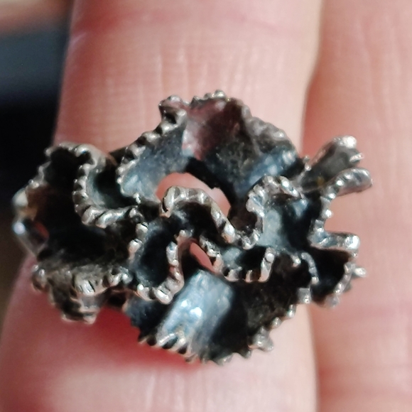 Antique sterling artisan made ring - Picture 4 of 5